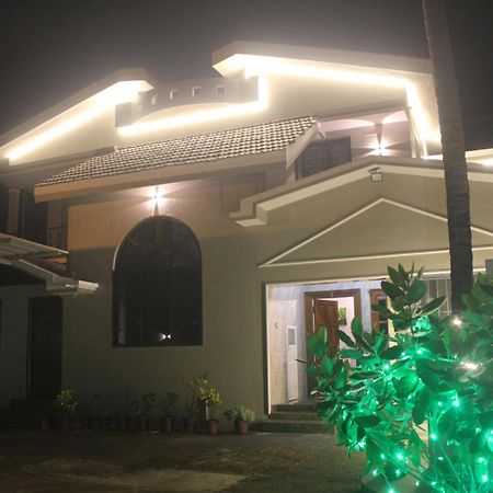 Tropical Villa Homestay Μπανγκαλόρ Εξωτερικό φωτογραφία