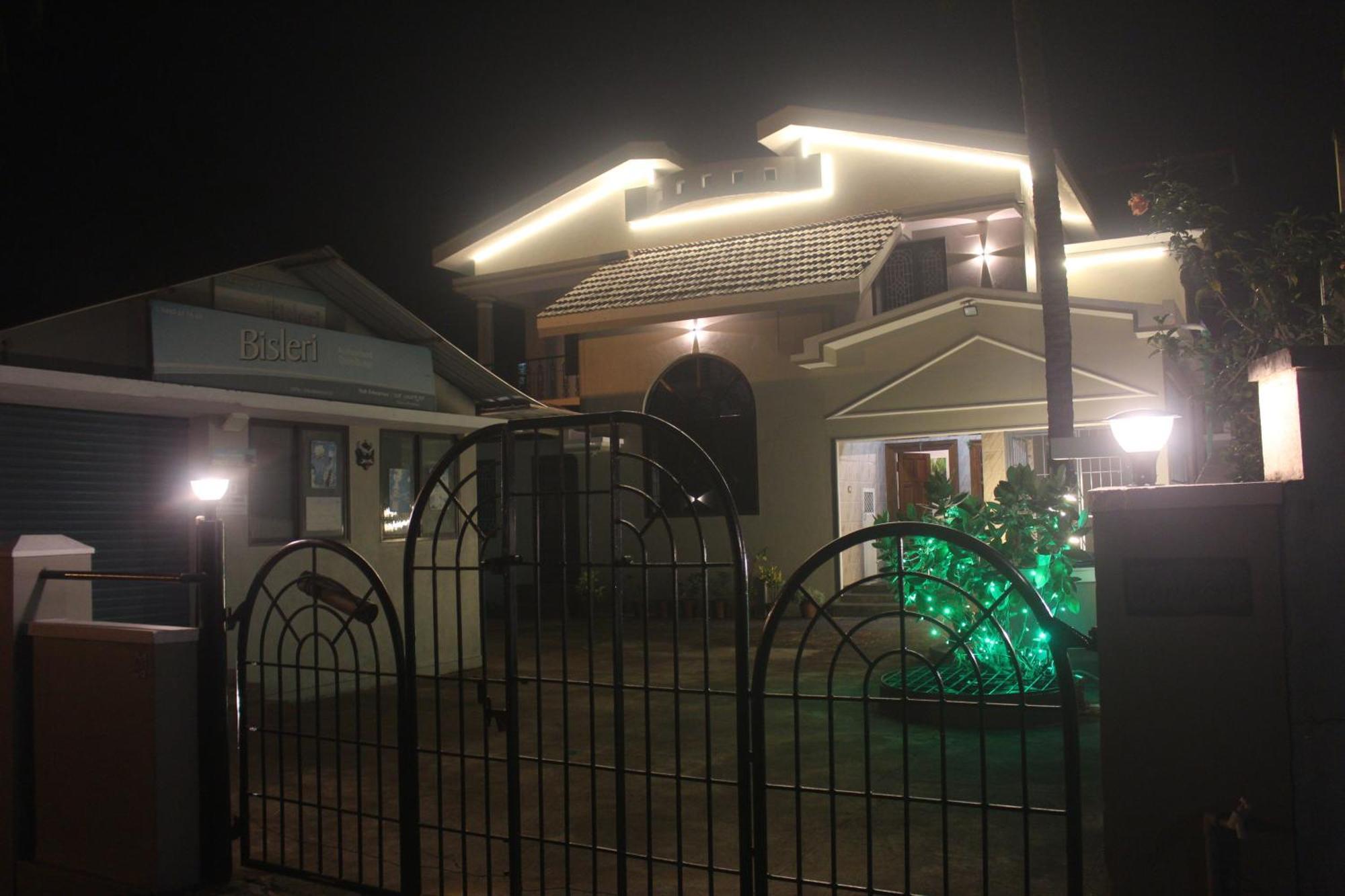 Tropical Villa Homestay Μπανγκαλόρ Εξωτερικό φωτογραφία